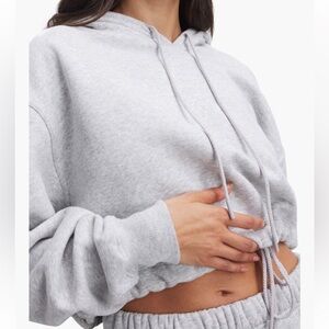 Good American Brushed Fleece Crop Hoodie Sweatshirt Heather Grey Size Medium